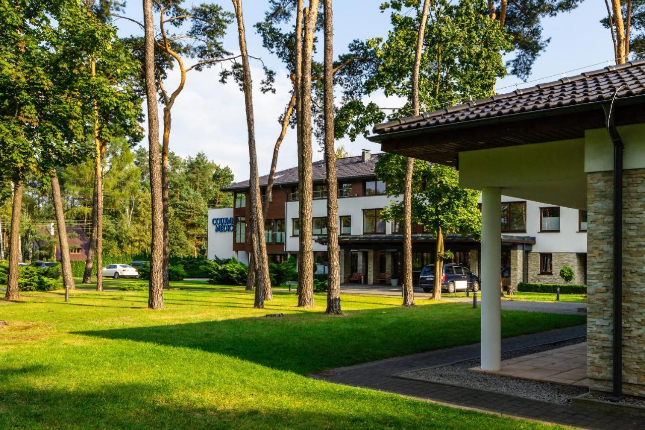 Columna Medica Łask Exterior foto